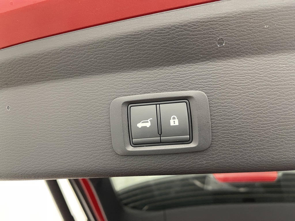 2025 Mitsubishi Outlander SE photo 32
