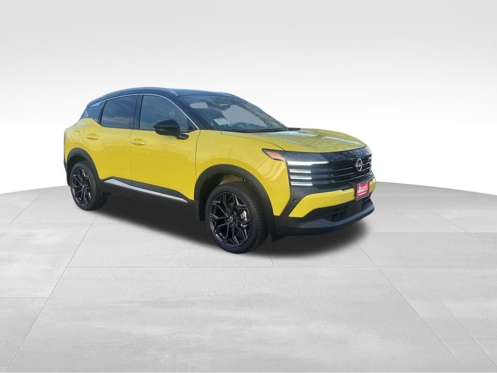2025 Nissan Kicks SR photo 5