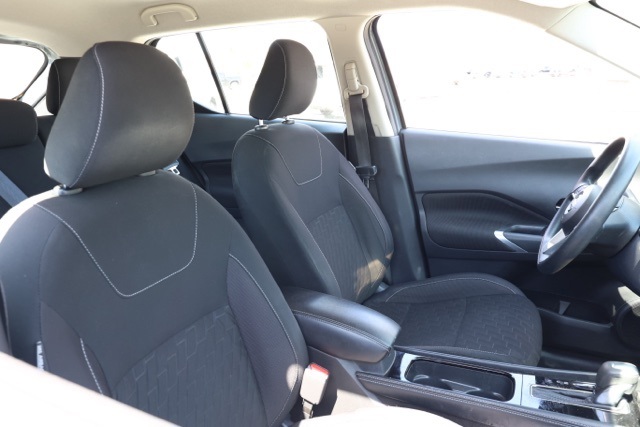 2022 Nissan Kicks SV photo 18