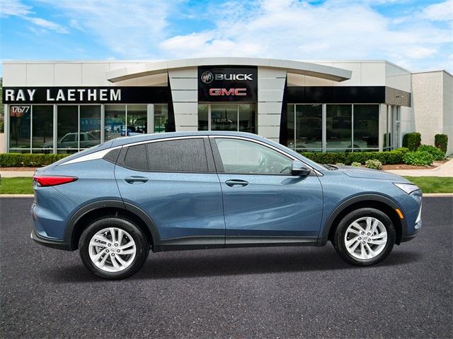 2025 Buick Envista Preferred photo 2