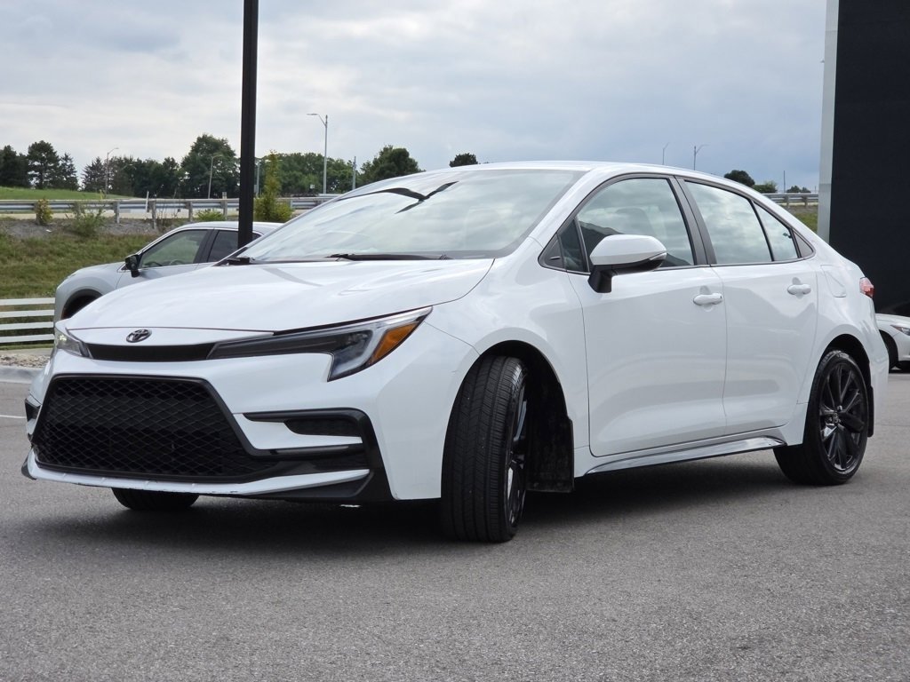2023 Toyota Corolla SE photo 16