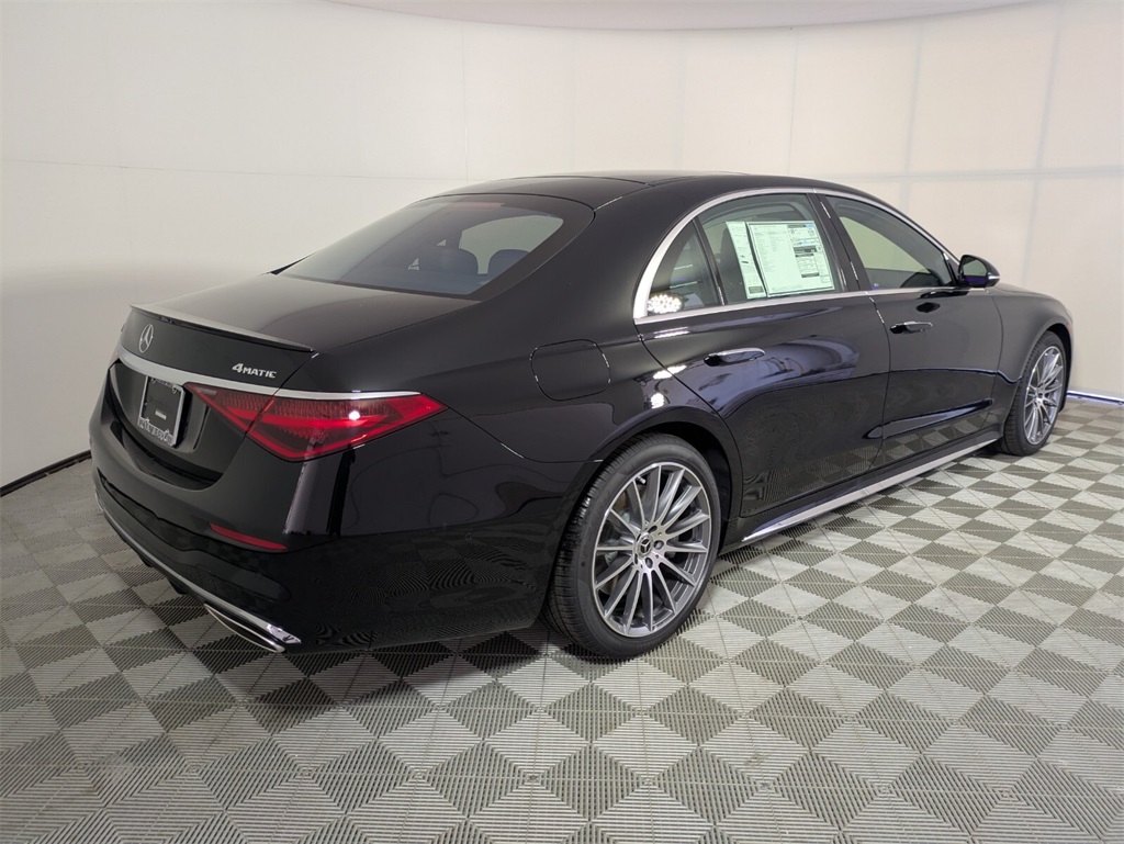 2025 Mercedes Benz S 580 4MATIC photo 4