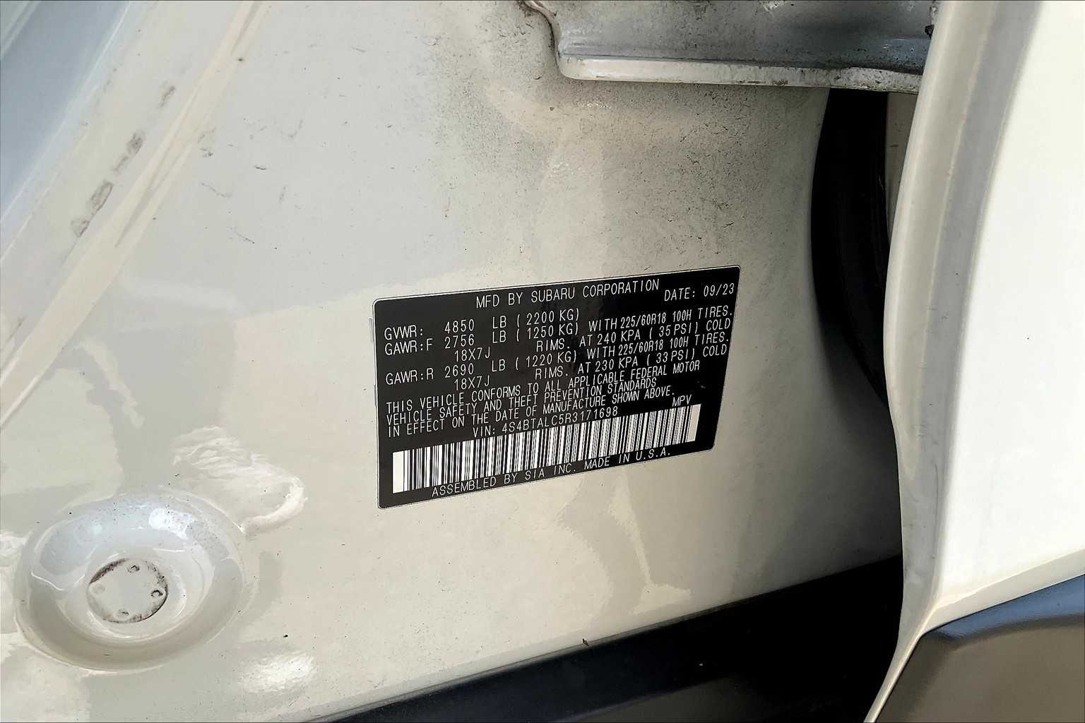 2024 Subaru Outback Onyx Edition photo 32