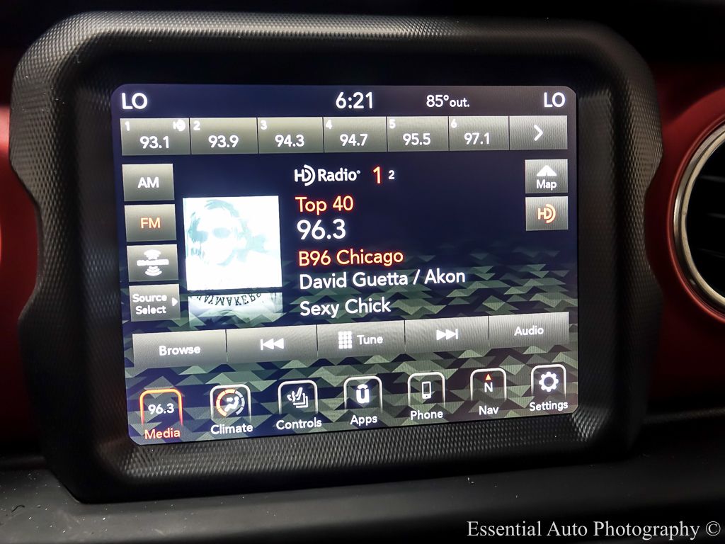 2021 JEEP WRANGLER - Image 15