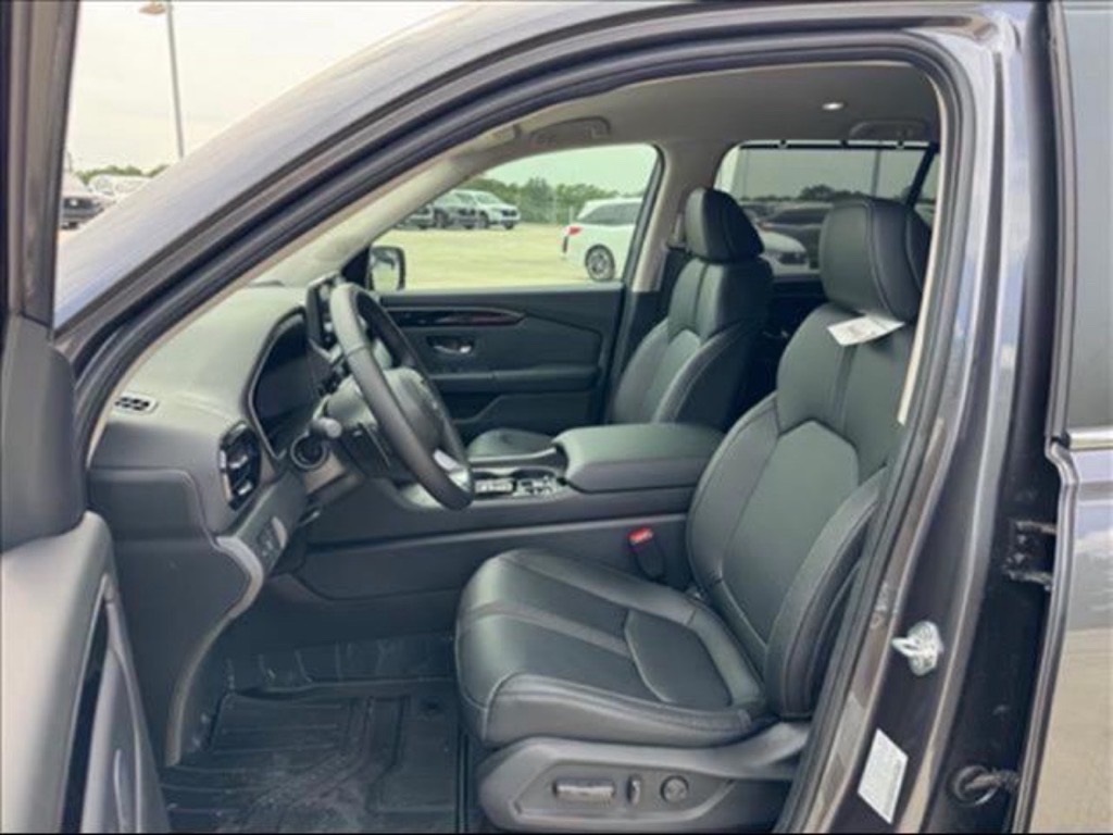 2025 Honda Pilot EX-L photo 17