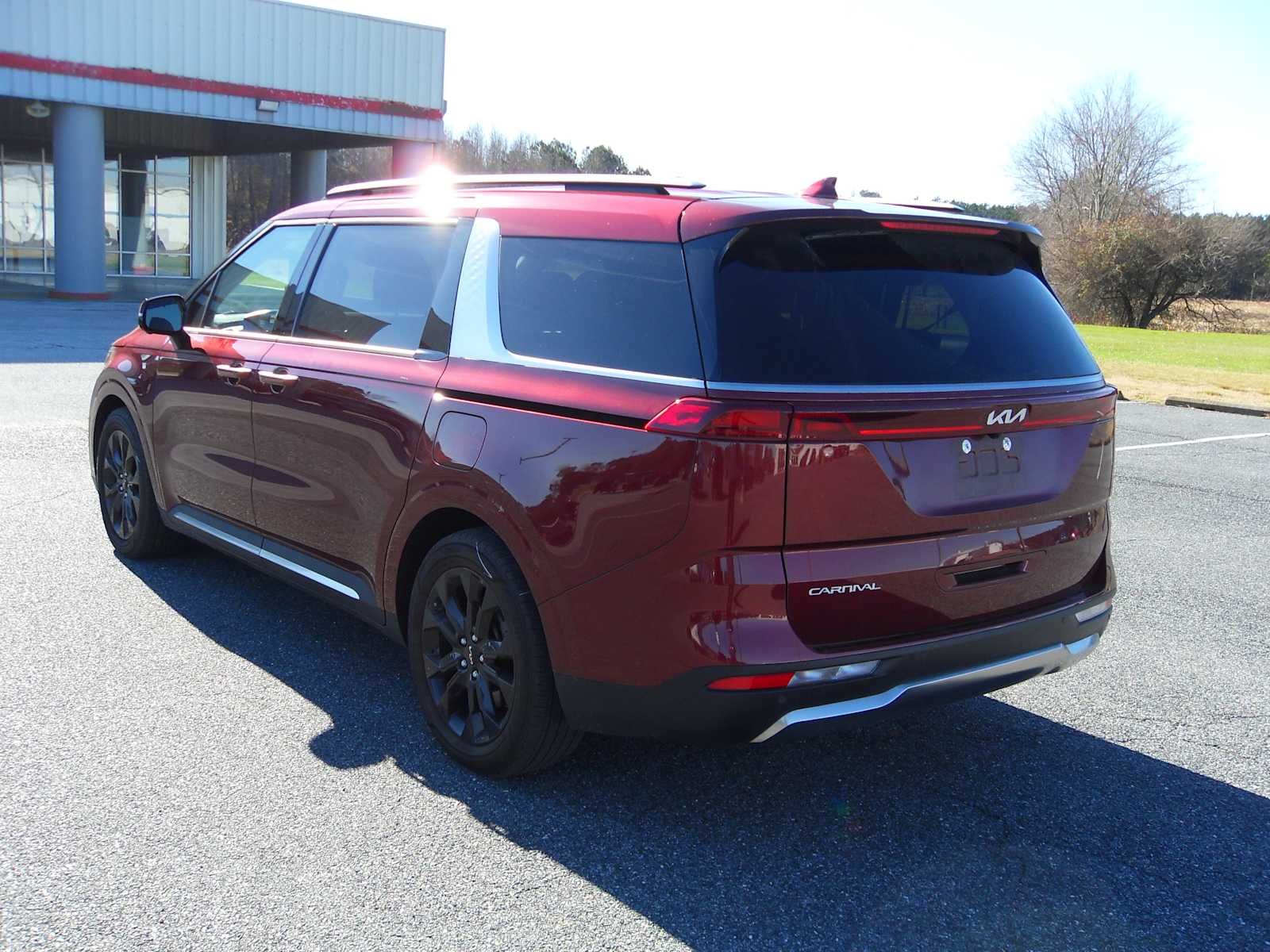 2024 Kia Carnival SX photo 3