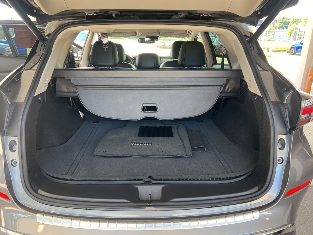 2023 Nissan Murano SL photo 12