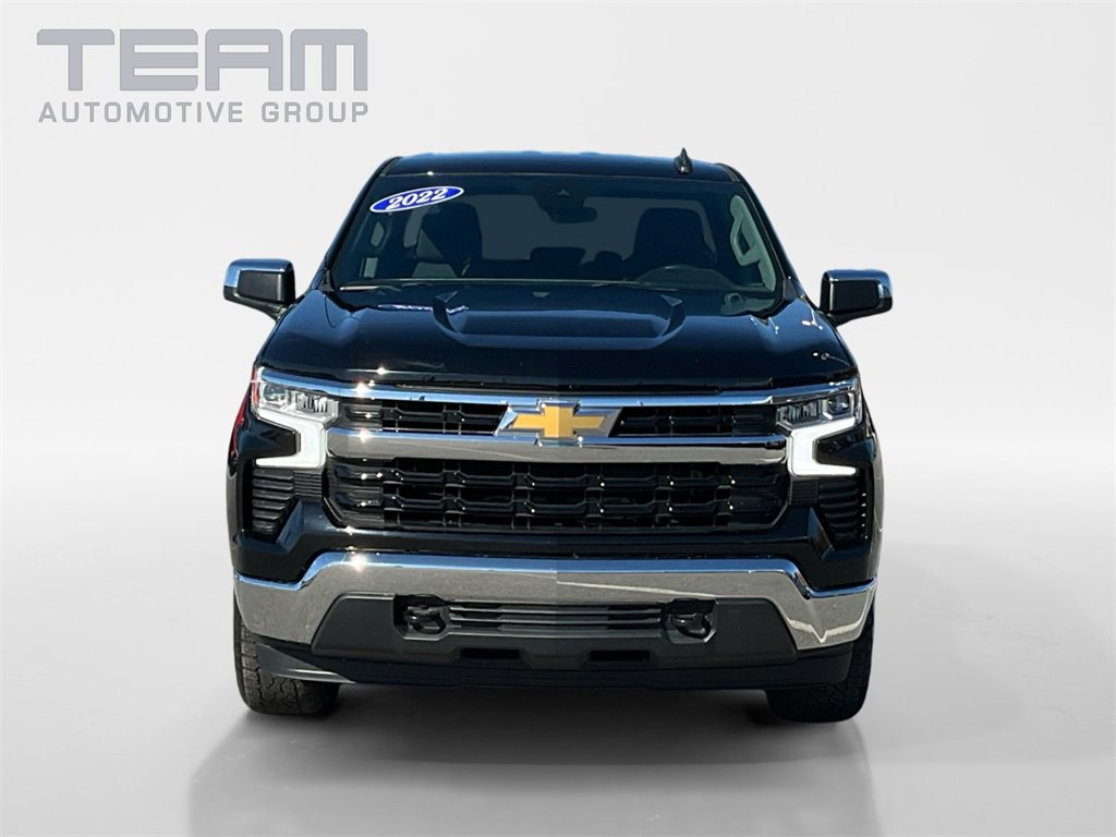2022 Chevrolet Silverado 1500 LT photo 2