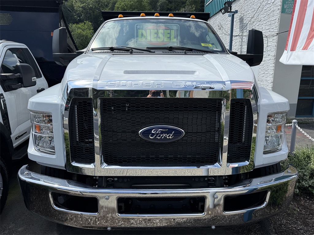 2024 Ford F-650 SuperCab photo 2