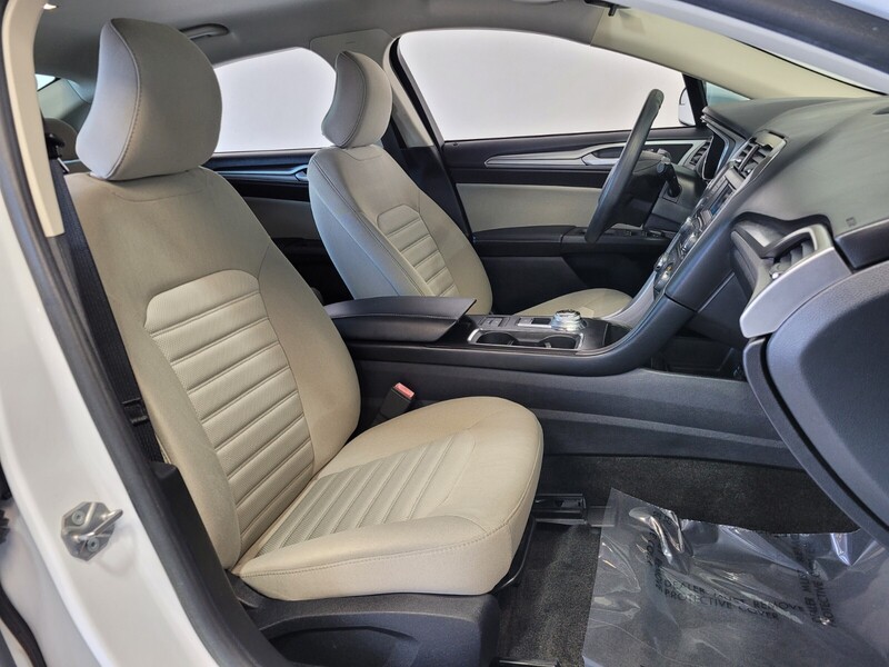 2018 Ford Fusion Hybrid S photo 16
