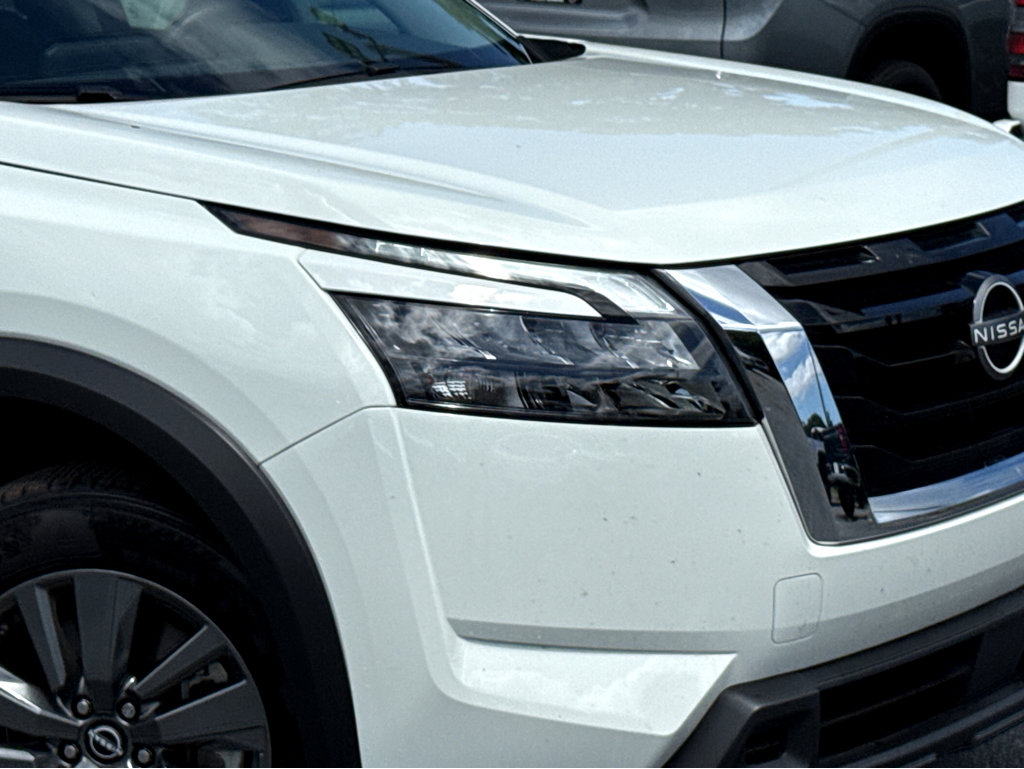 2024 Nissan Pathfinder S photo 22