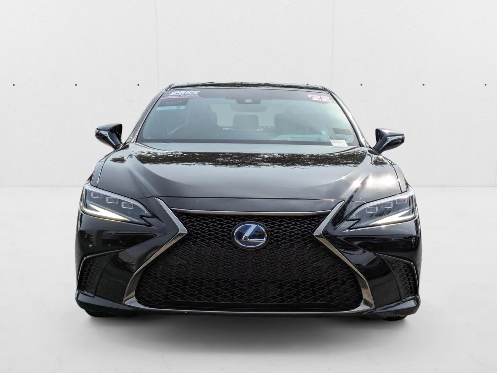 2022 Lexus ES 300h F SPORT photo 2
