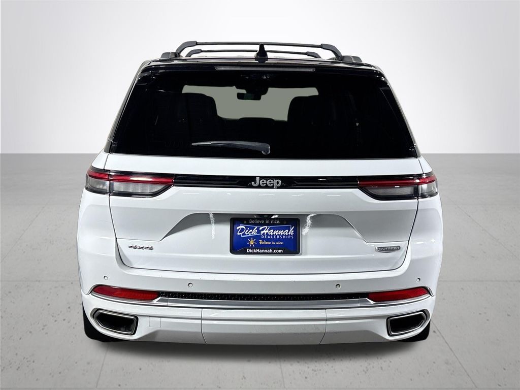 2022 Jeep Grand Cherokee Summit photo 2