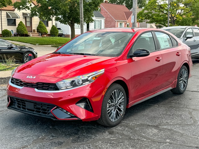 2024 Kia Forte GT-Line photo 8