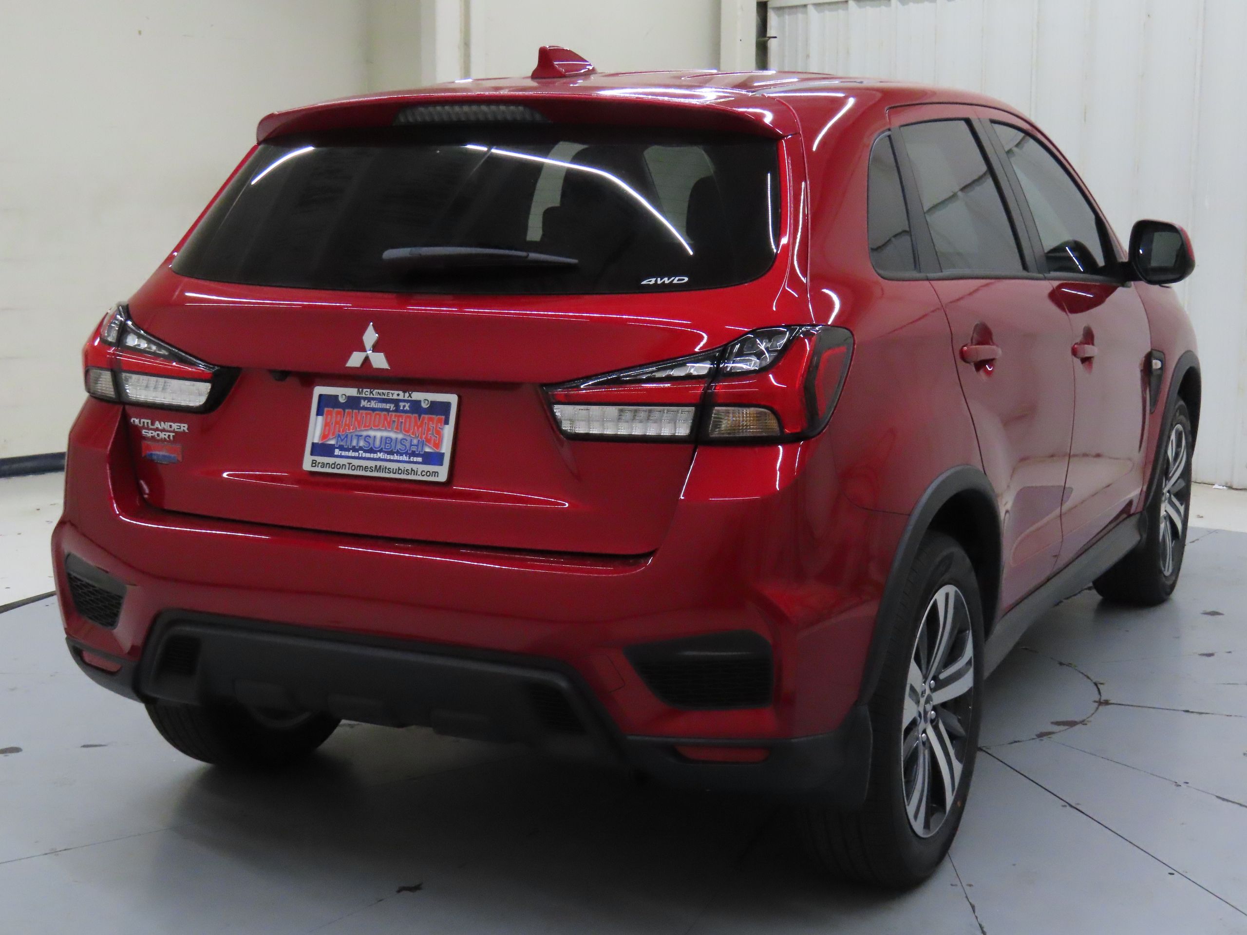 2025 Mitsubishi Outlander Sport ES photo 3