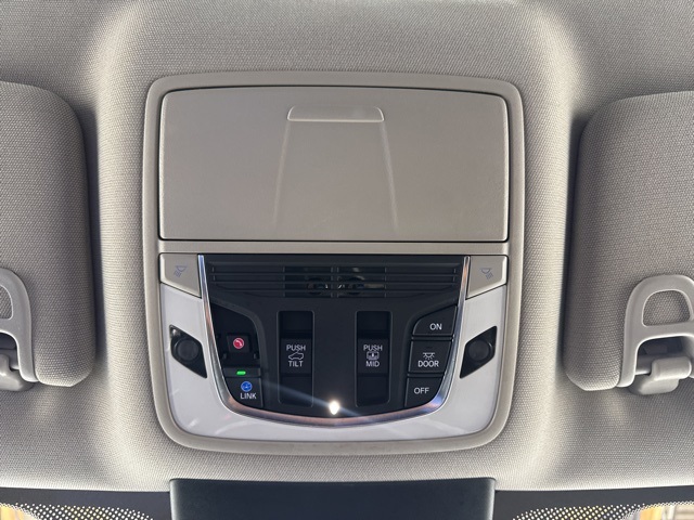 2023 Acura MDX SH-AWD photo 31