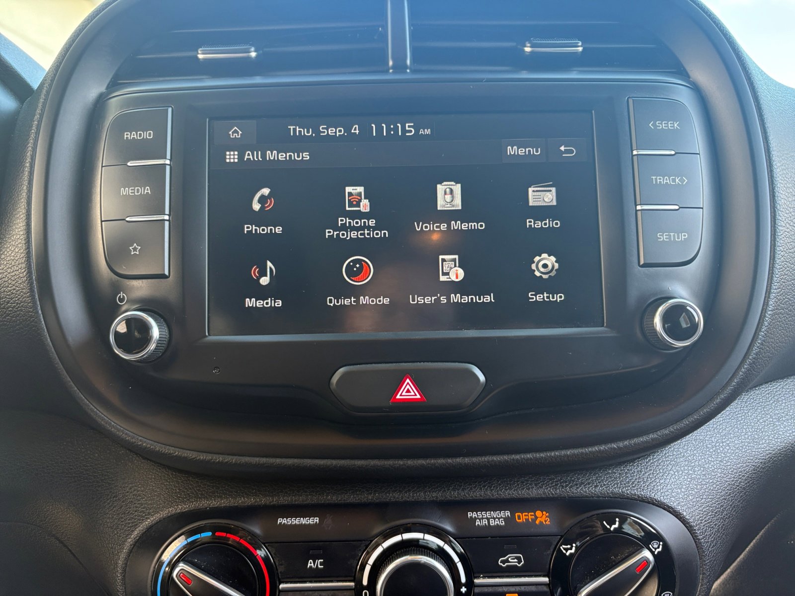 2024 Kia Soul LX photo 16