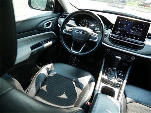 2022 Jeep Compass Latitude photo 7
