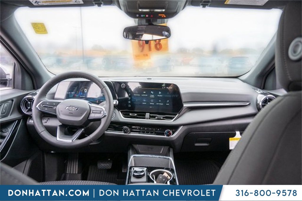 2026 Chevrolet Equinox LT photo 3