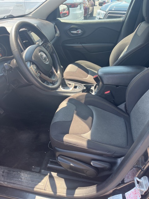 Used 2016 Jeep Cherokee Sport with VIN 1C4PJMAB8GW154823 for sale in North Canton, OH