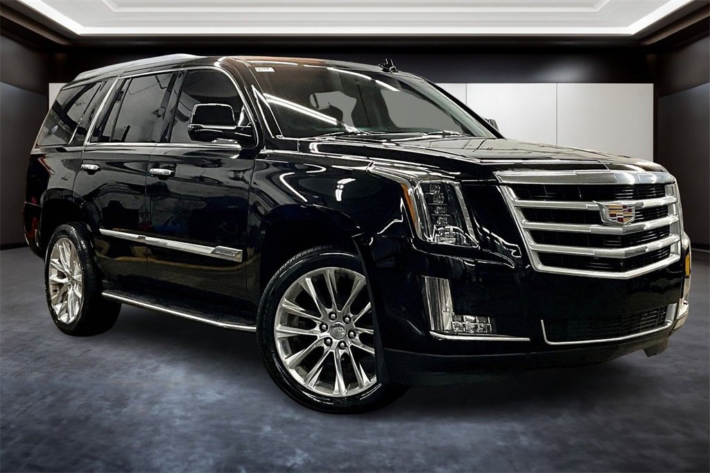 2017 Cadillac Escalade Luxury's photo