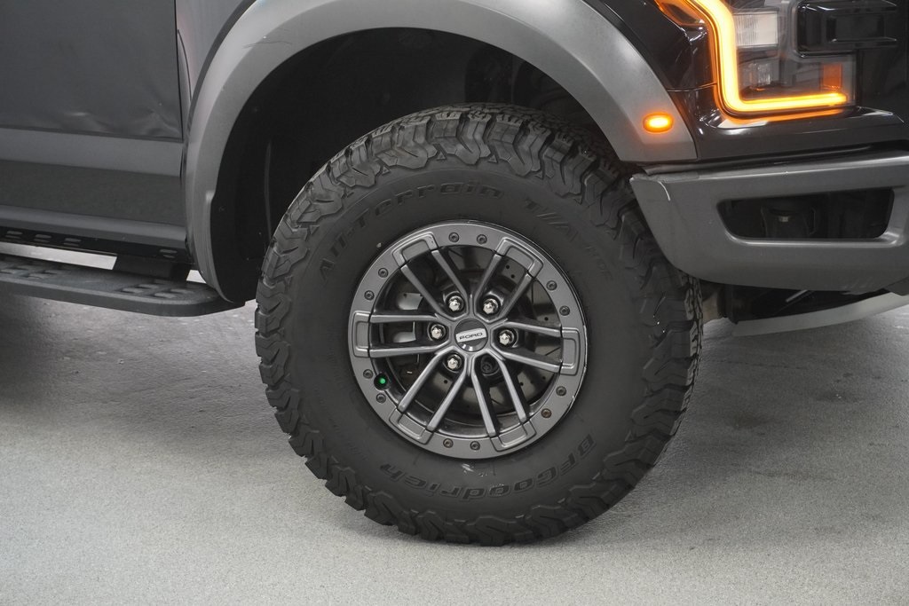 2019 Ford F-150 Raptor photo 3