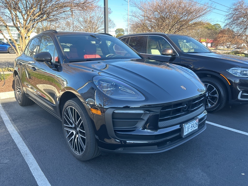 2024 Porsche Macan Base