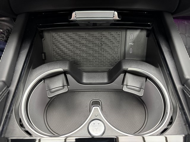 2025 Mercedes Benz GLS 63 AMG 4MATIC photo 14
