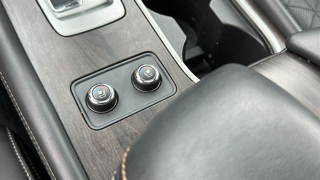 2023 Nissan Murano Platinum photo 18
