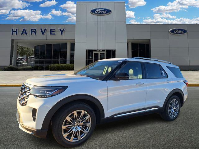 2026 Ford Explorer Platinum's photo