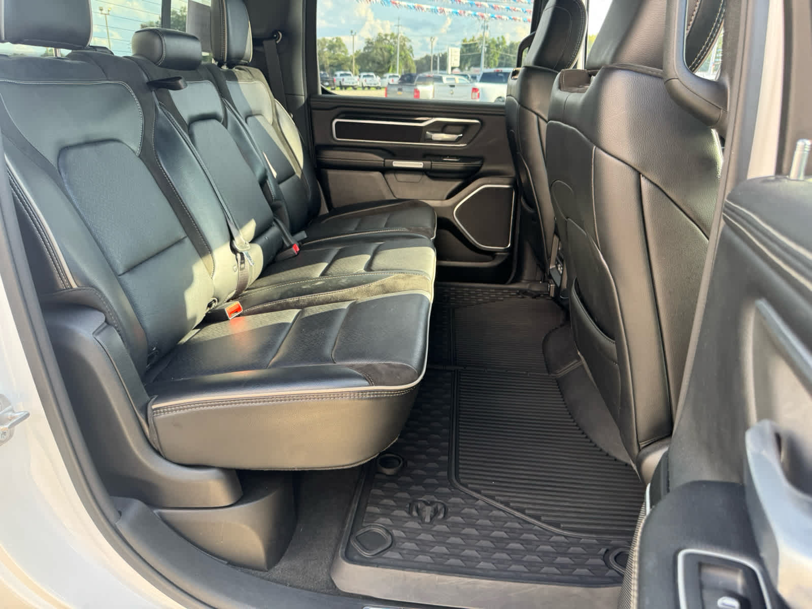 2021 Ram 1500 Laramie photo 15