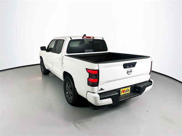 2025 Nissan Frontier SV photo 3
