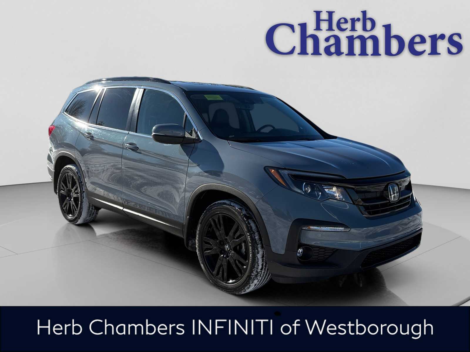 2022 Honda Pilot SE's photo