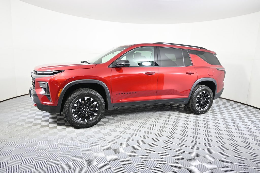 Used 2024 Chevrolet Traverse Z71 with VIN 1GNEVJKS5RJ224570 for sale in Forest Lake, Minnesota