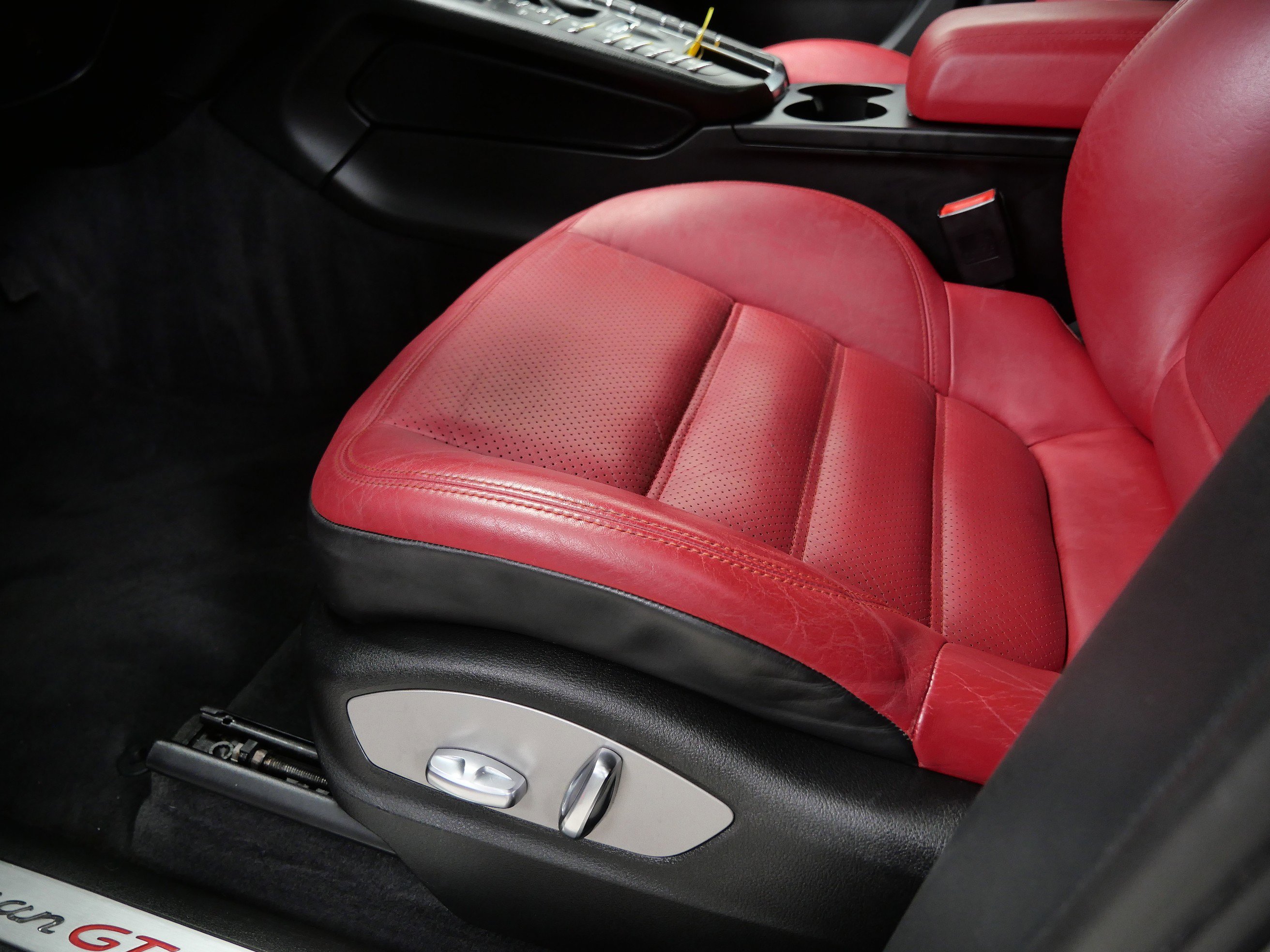 2017 Porsche Macan GTS photo 15