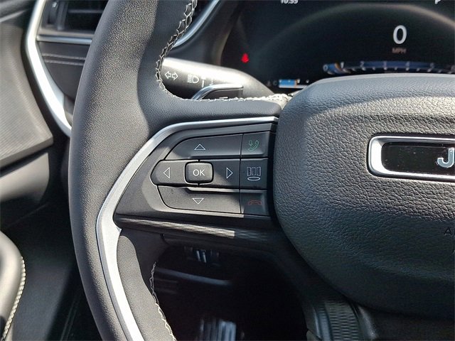2023 Jeep Grand Cherokee Altitude photo 18