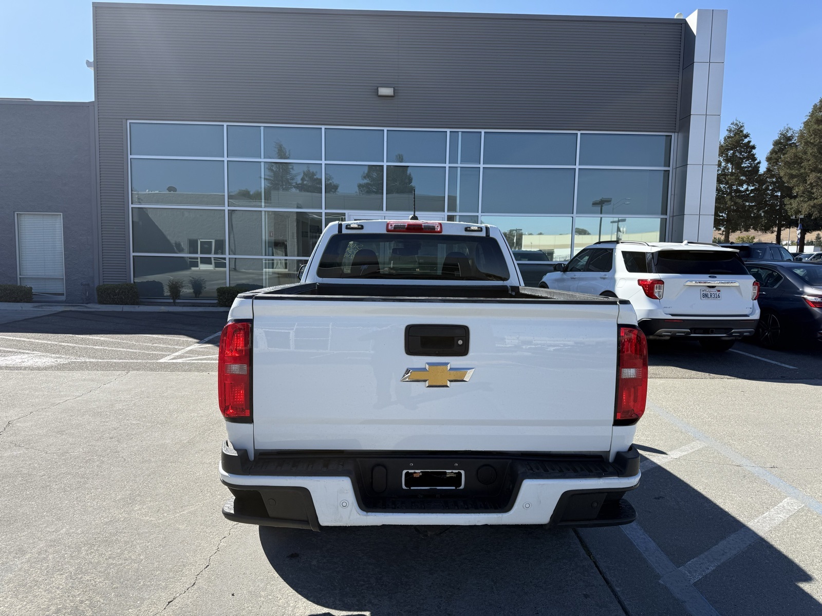 2020 Chevrolet Silverado 1500 LT photo 2