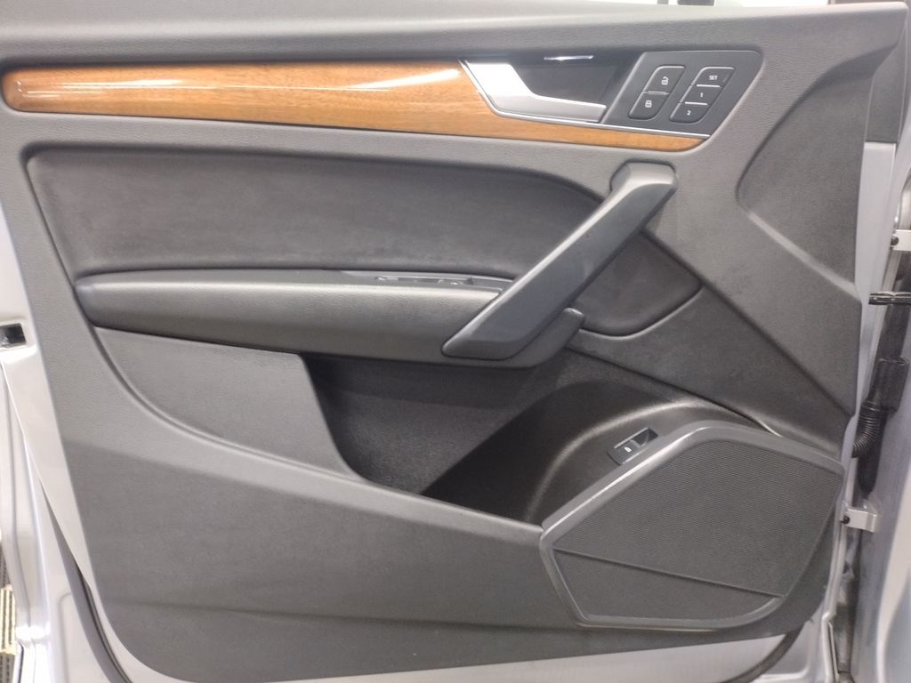 2022 Audi Q5 45 S line Premium photo 12
