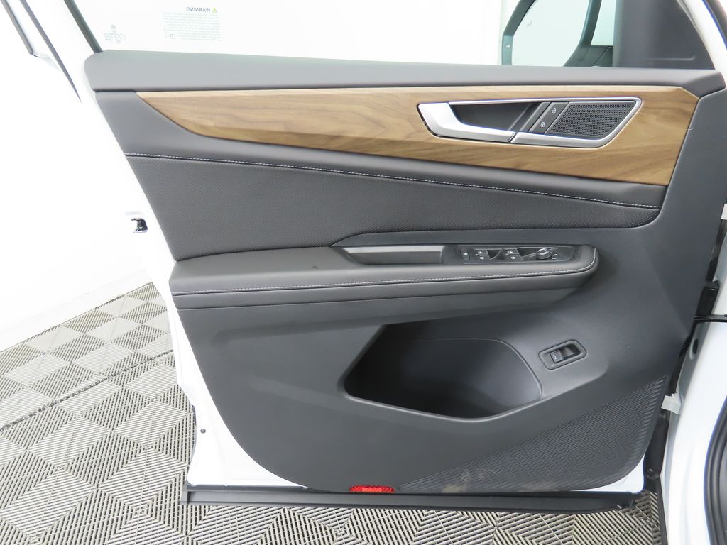 2026 Volkswagen Atlas SE Technology photo 23