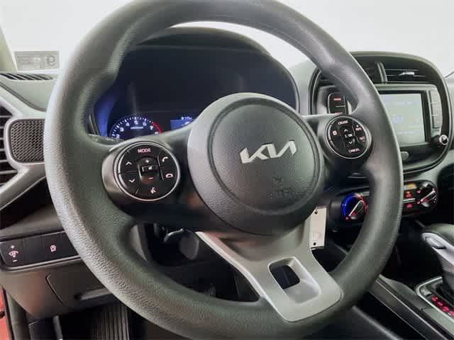 2022 Kia Soul LX photo 12