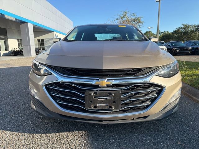 2023 Chevrolet Malibu 1LT photo 2