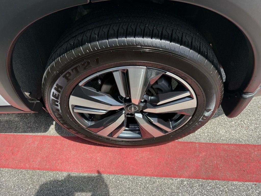 2024 Nissan Rogue SL photo 22