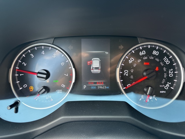 2021 Toyota RAV4 XLE photo 7