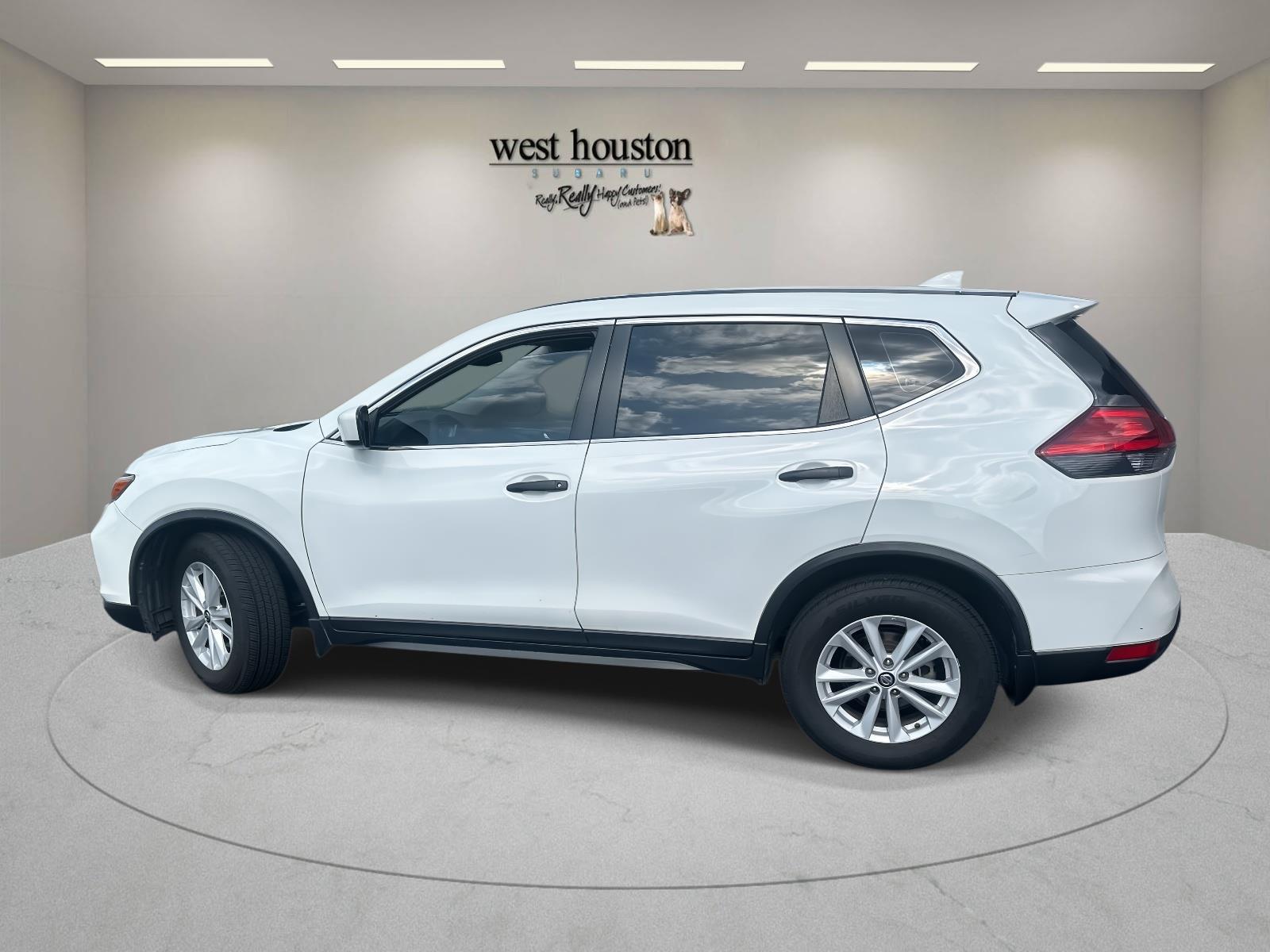 2017 Nissan Rogue S photo 8