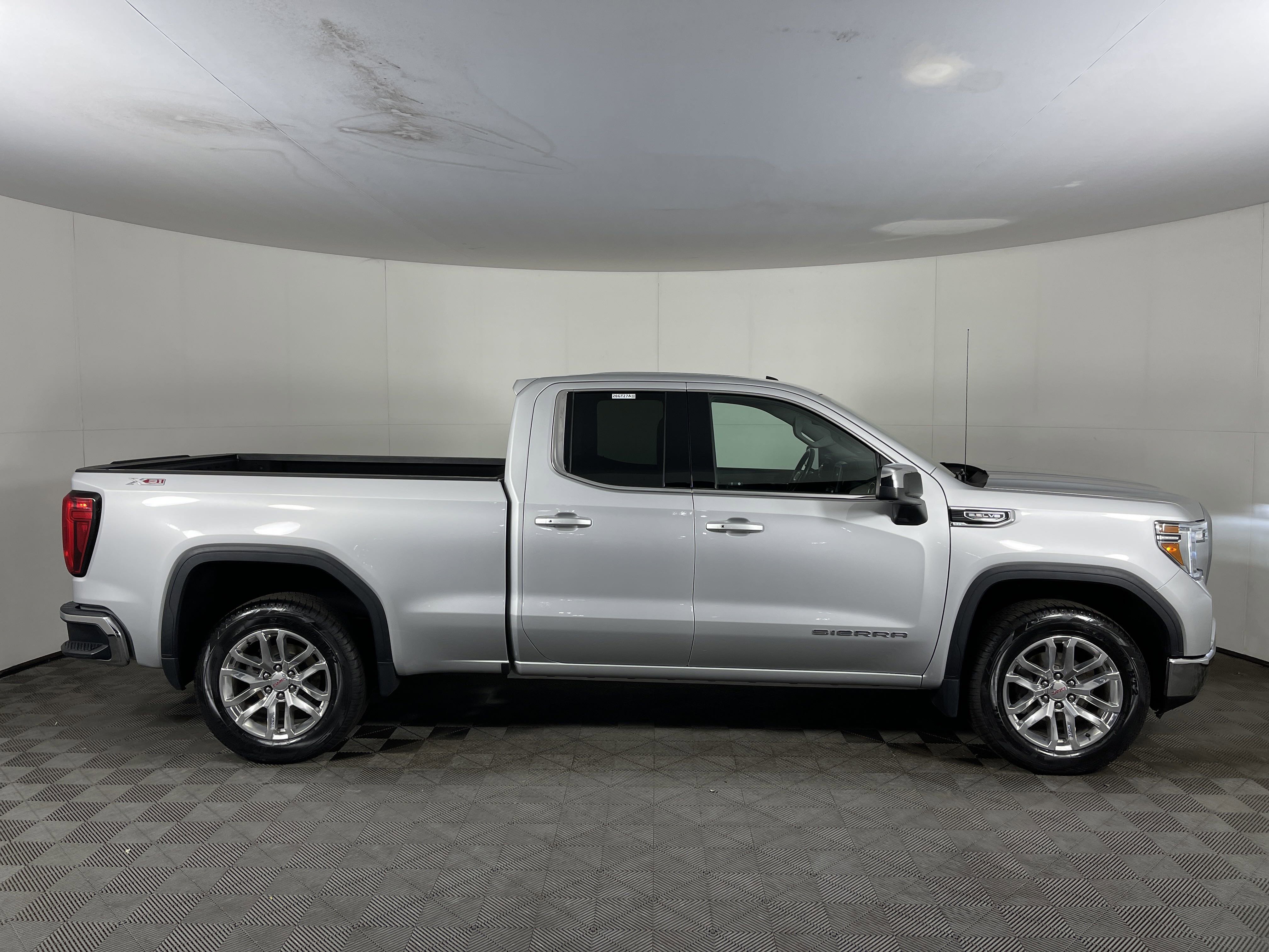 2019 Gmc Sierra 1500 SLE photo 3
