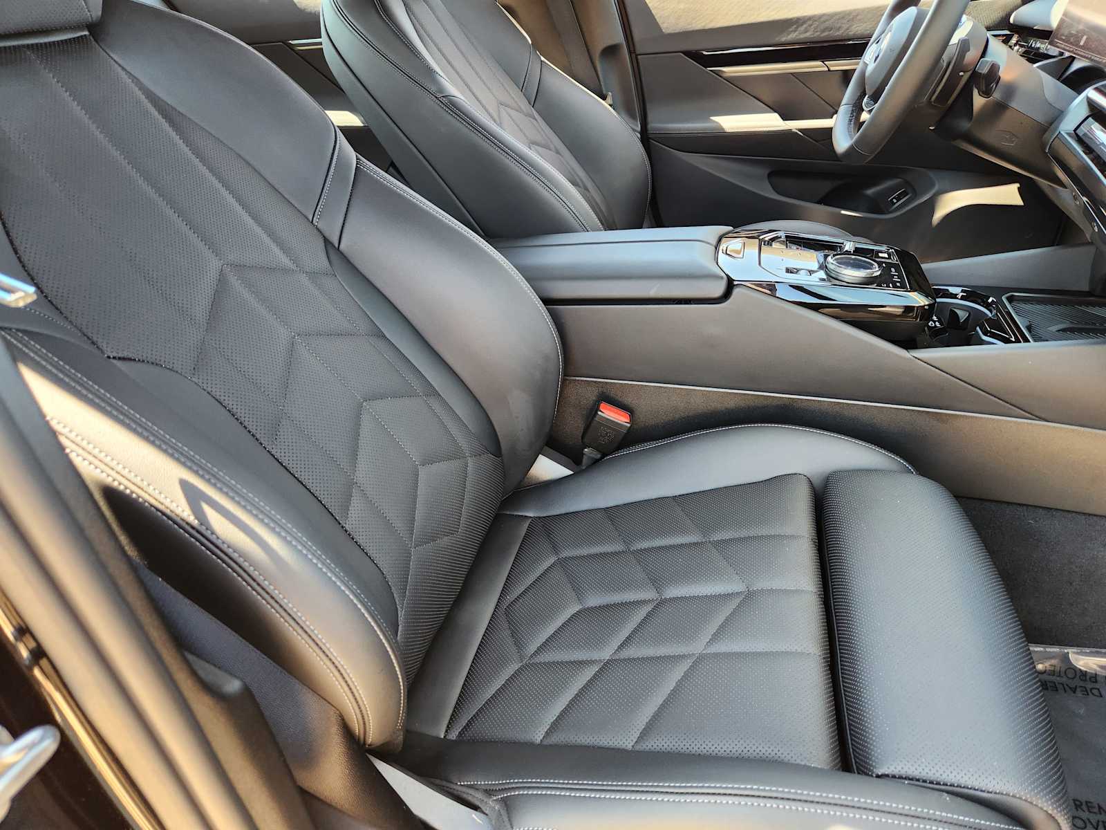 2025 Bmw 530i photo 9