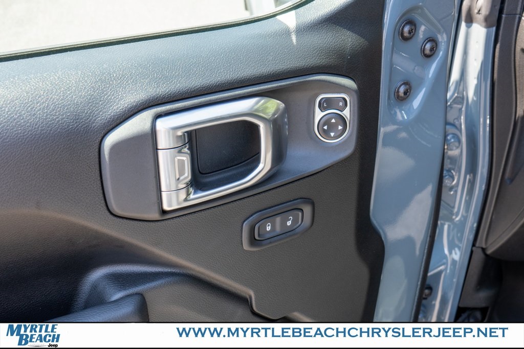 2025 Jeep Gladiator Sport S photo 15
