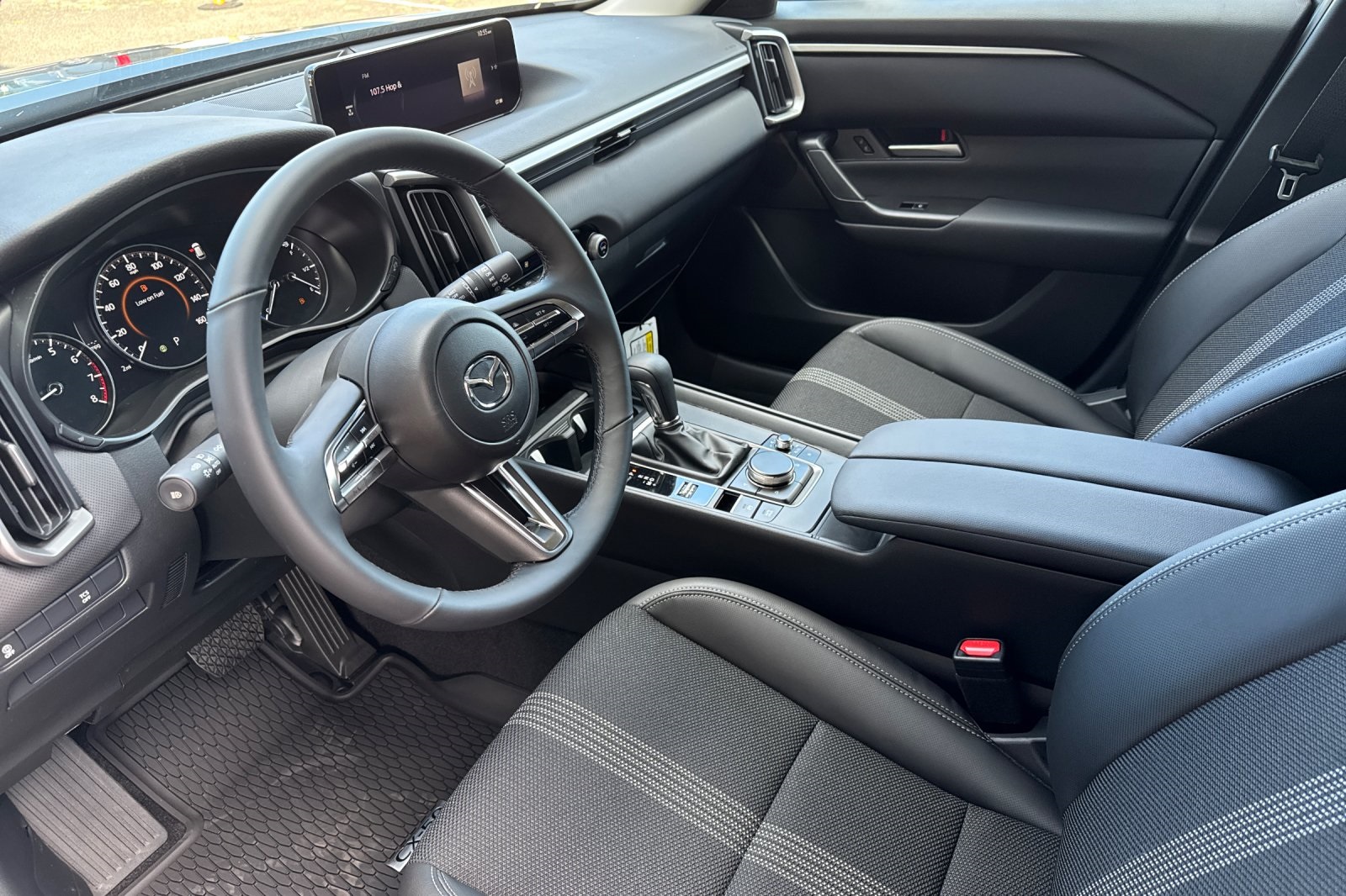 2025 Mazda CX-50 2.5 Select photo 10