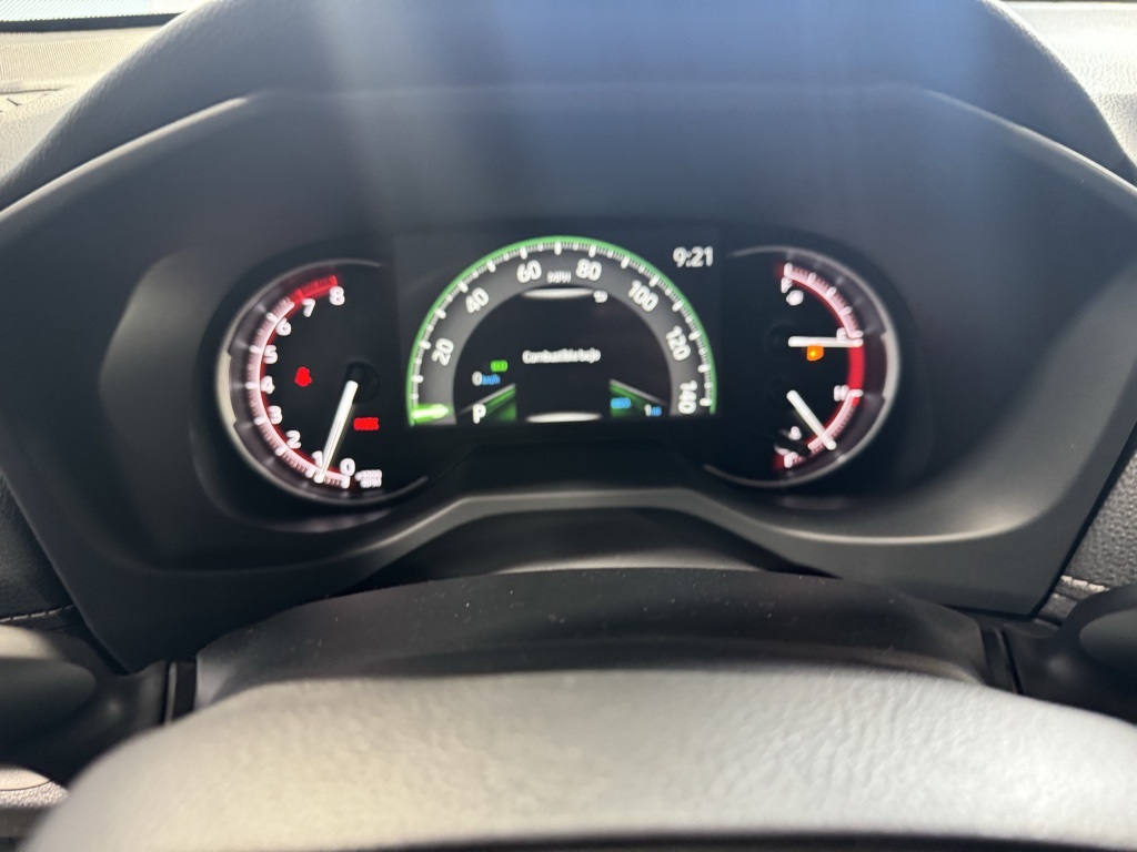 2025 Toyota RAV4 LE photo 33