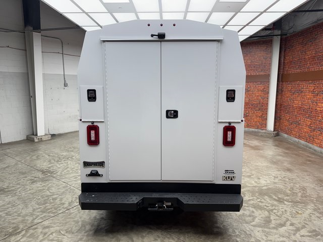 2024 Ford Transit Cutaway photo 3